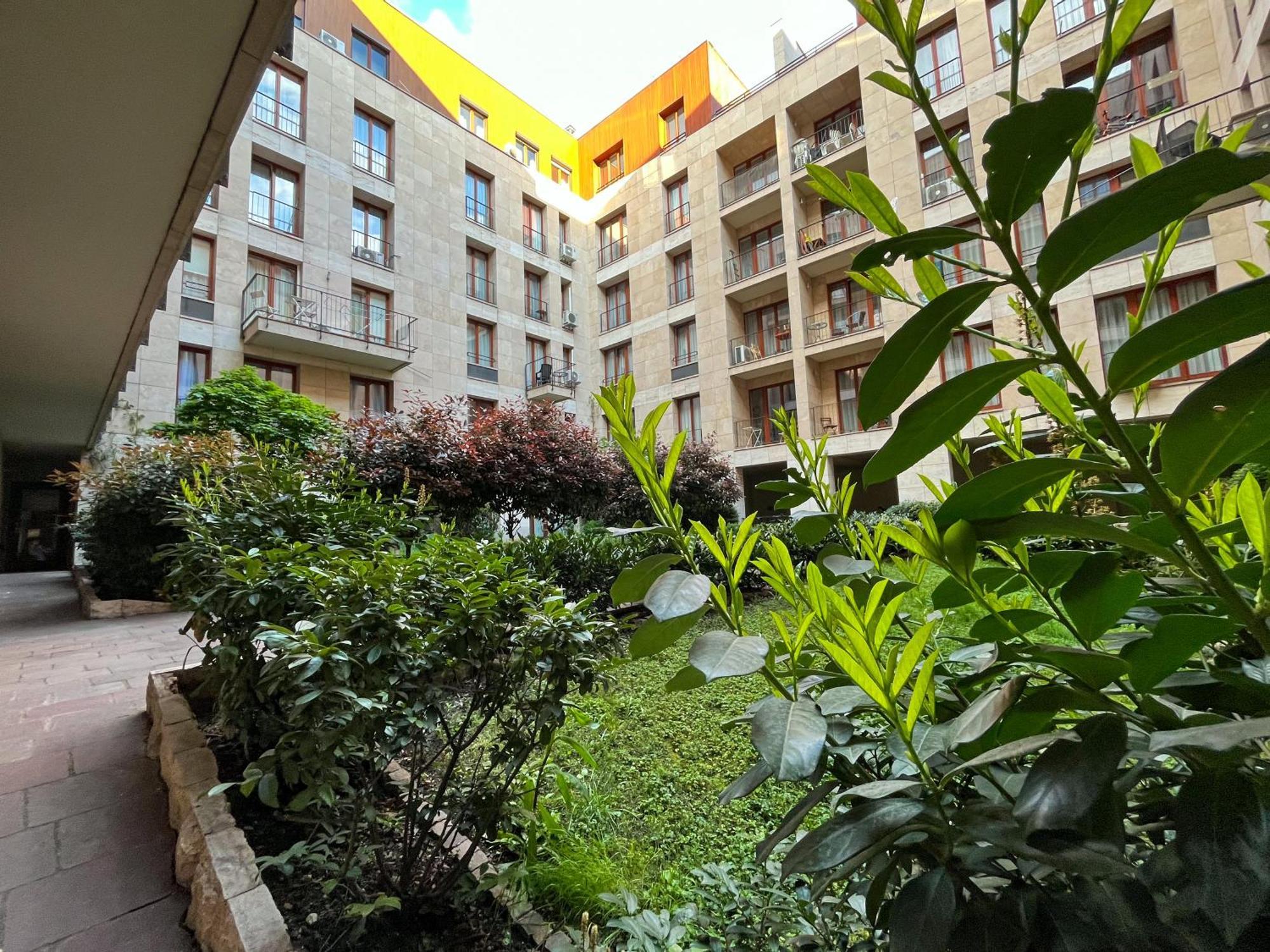Apartment Skyhome By Artemisia