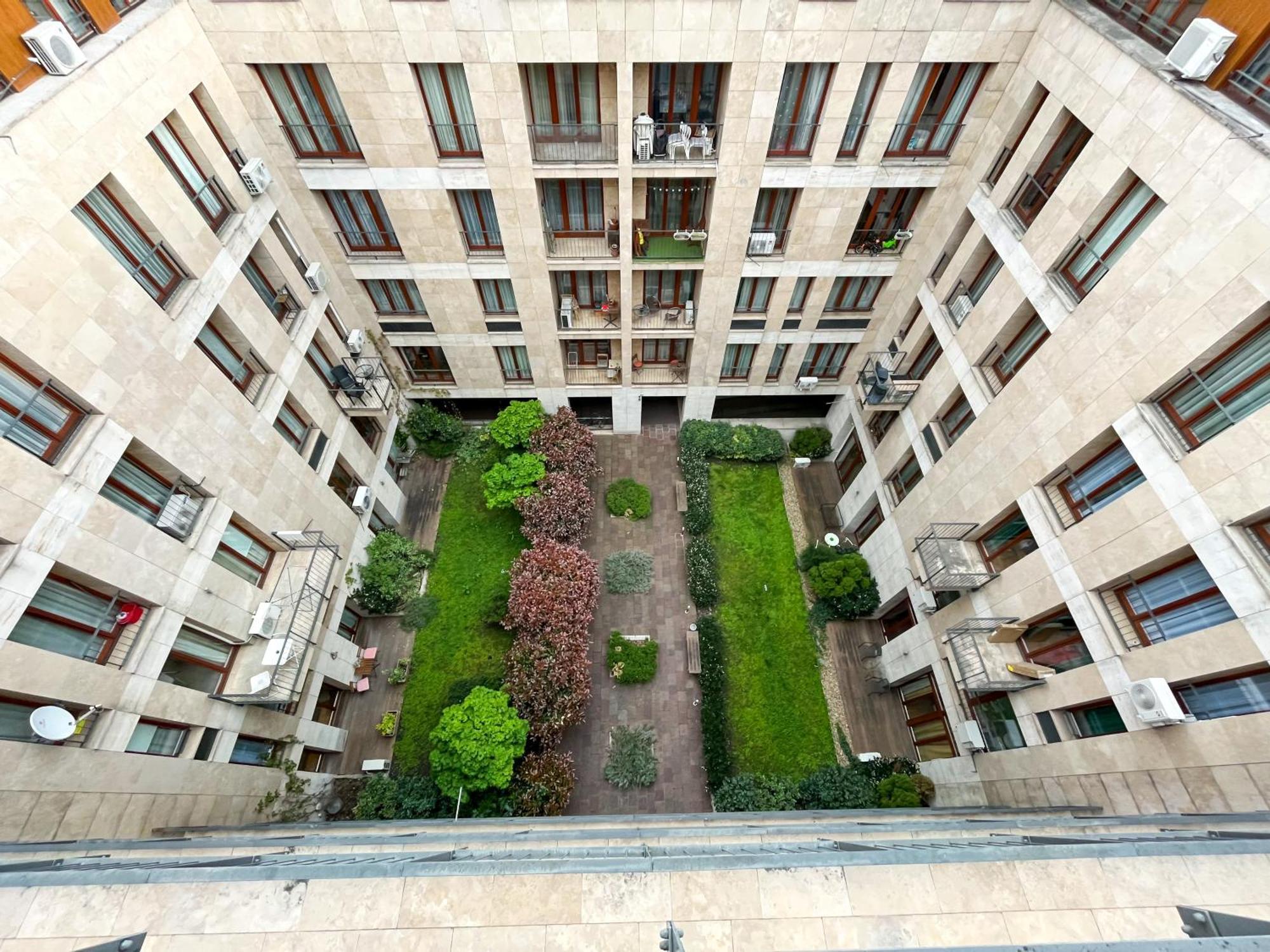 Apartment Skyhome By Artemisia
